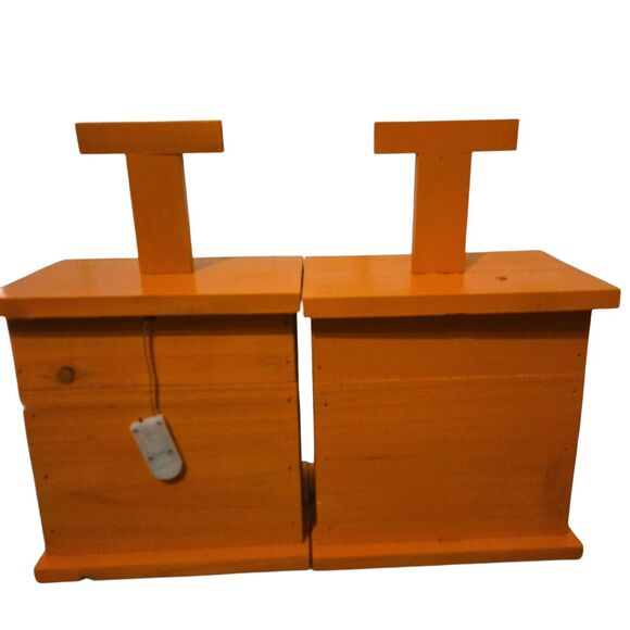 Hand Made Trump Lamp Sculpture Cut Outs Orange Decor 13.5 X 8 Approximate - Picture 4 of 8